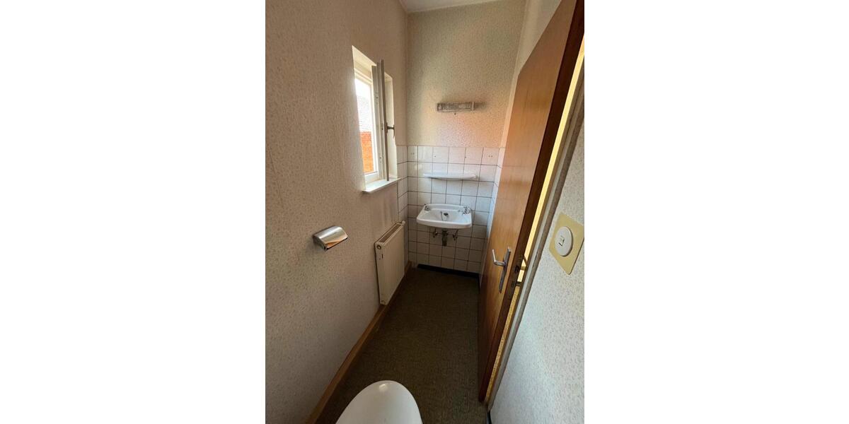 Einfamilienhaus Ostheim vor der Rhön Ostheim v.d.Rhön - 6 Zimmer, 82 m&sup2;, 99.000&euro; | Angebot:24859565