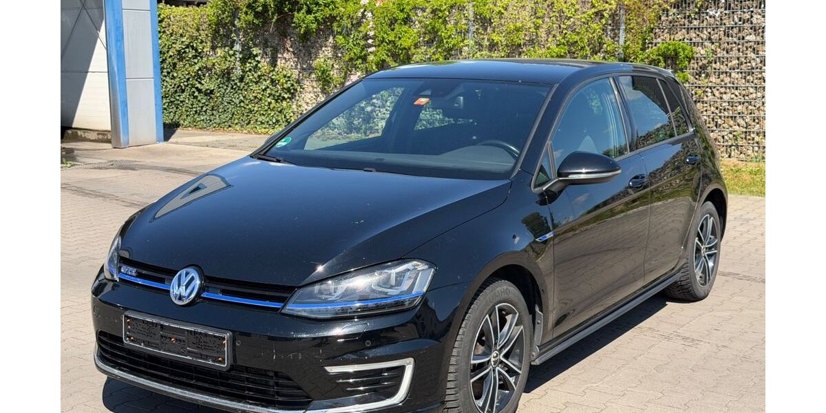 VW Golf 204.000 km 9.590 &euro; Türkheim 86842