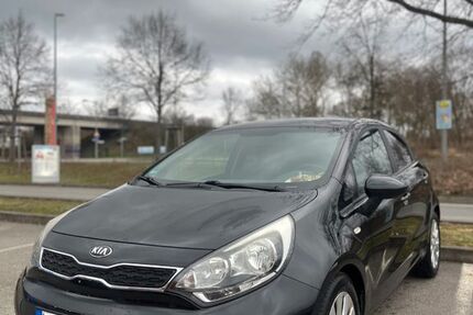Kia Rio 121.720 km 5.600 &euro; Berlin 12679