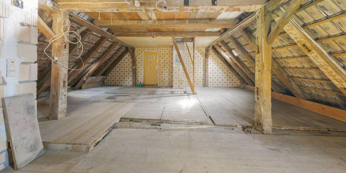 Doppelhaushälfte Singen Bohlingen - 7 Zimmer, 140 m&sup2;, 290.000&euro; | Angebot:26243095