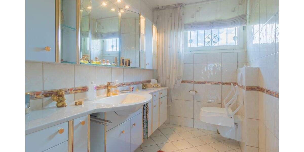 Einfamilienhaus Lauenburg - 3 Zimmer, 121 m&sup2;, 299.000&euro; | Angebot:25796488