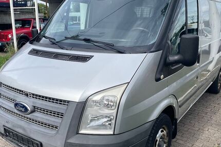 Ford Transit 138.000 km 5.899 &euro; Muenchen 81825