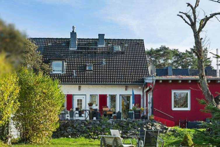 Haus zum Kaufen in Siegburg 250.000 € 177.4 m² 8 zimmer