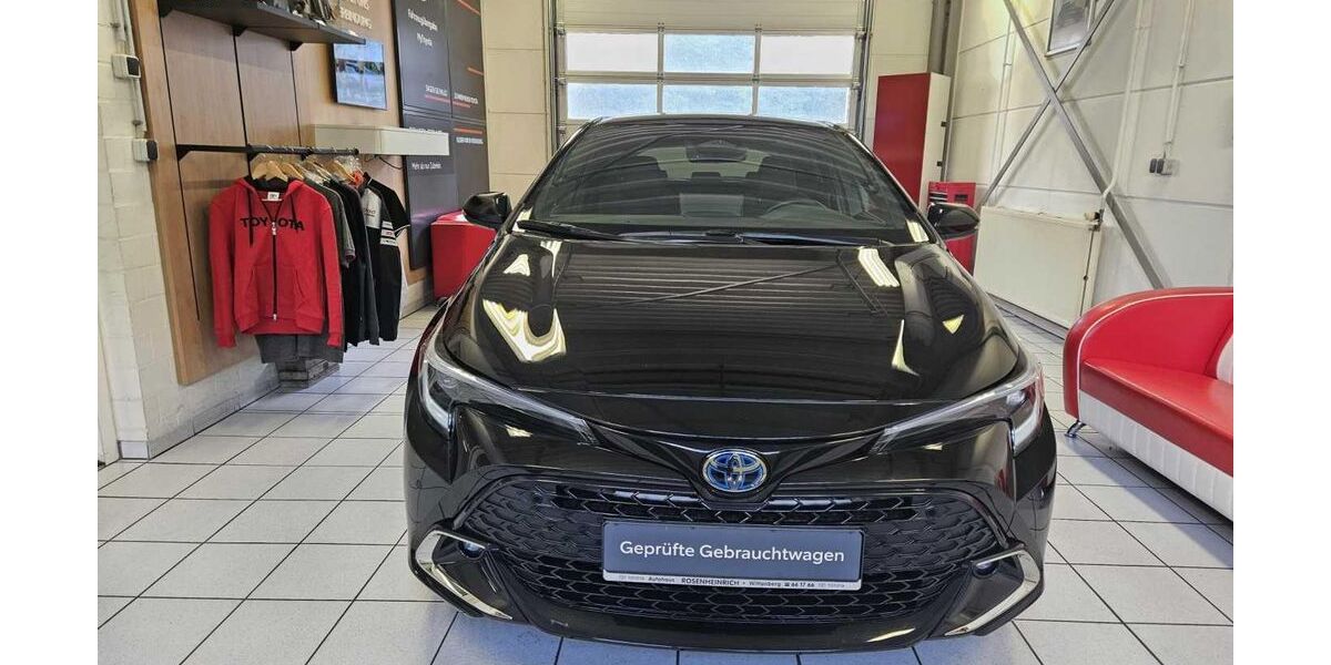 Toyota Corolla 5.920 km 28.890 &euro; Wittenberg 06886