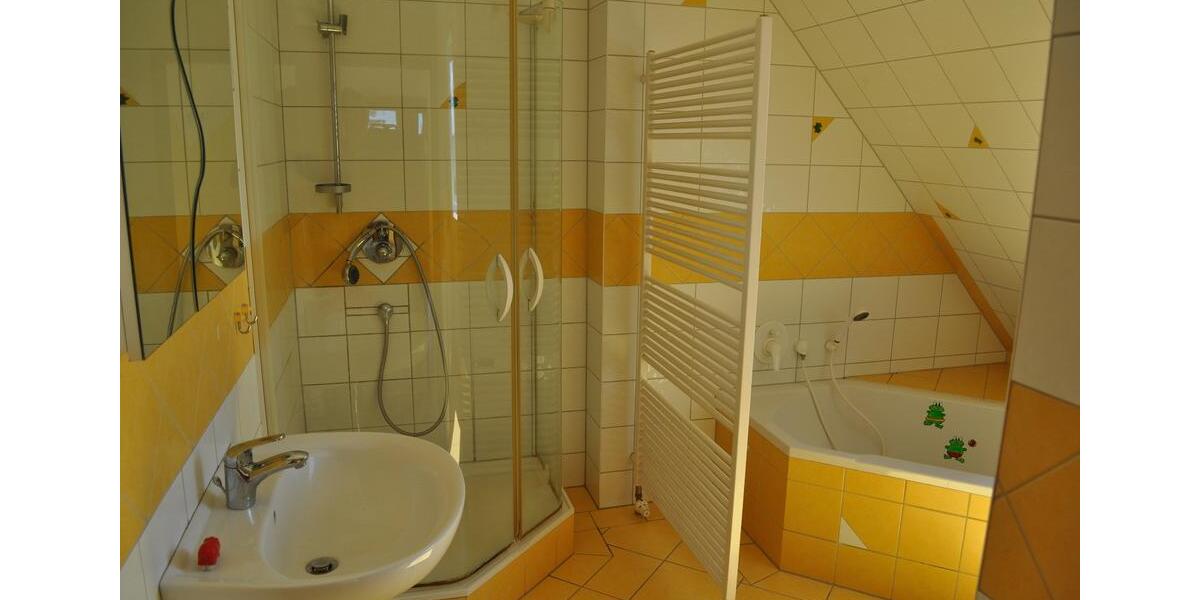 Einfamilienhaus Broderstorf - 10 Zimmer, 255 m&sup2;, 575.000&euro; | Angebot:27194907