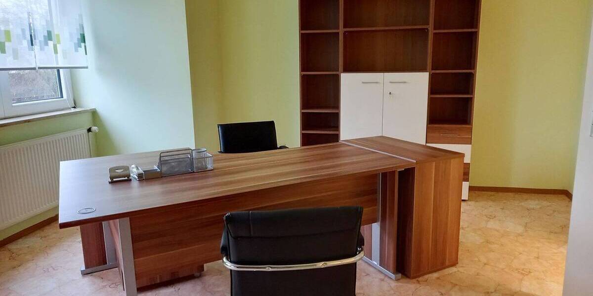 Gewerbeobjekt Selb - 4 Zimmer, 116 m&sup2;, 830&euro; | Angebot:26833349