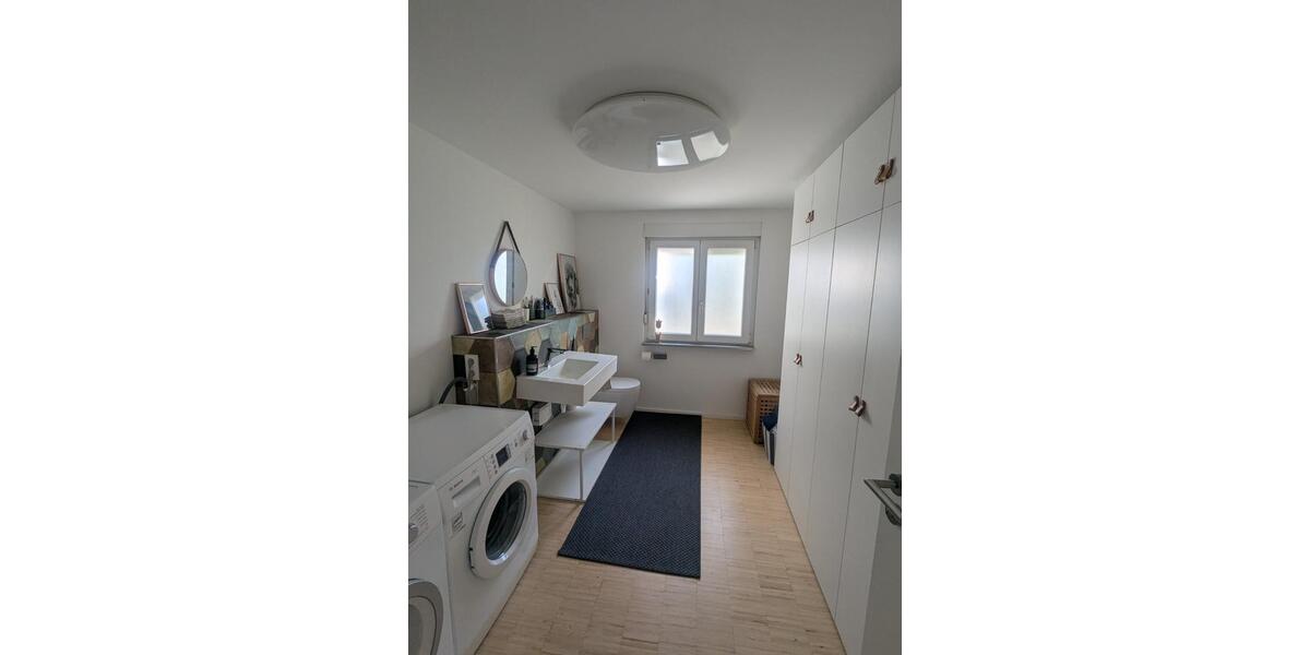 Einfamilienhaus Korntal-Münchingen Münchingen - 8 Zimmer, 250 m&sup2;, 899.000&euro; | Angebot:24726949