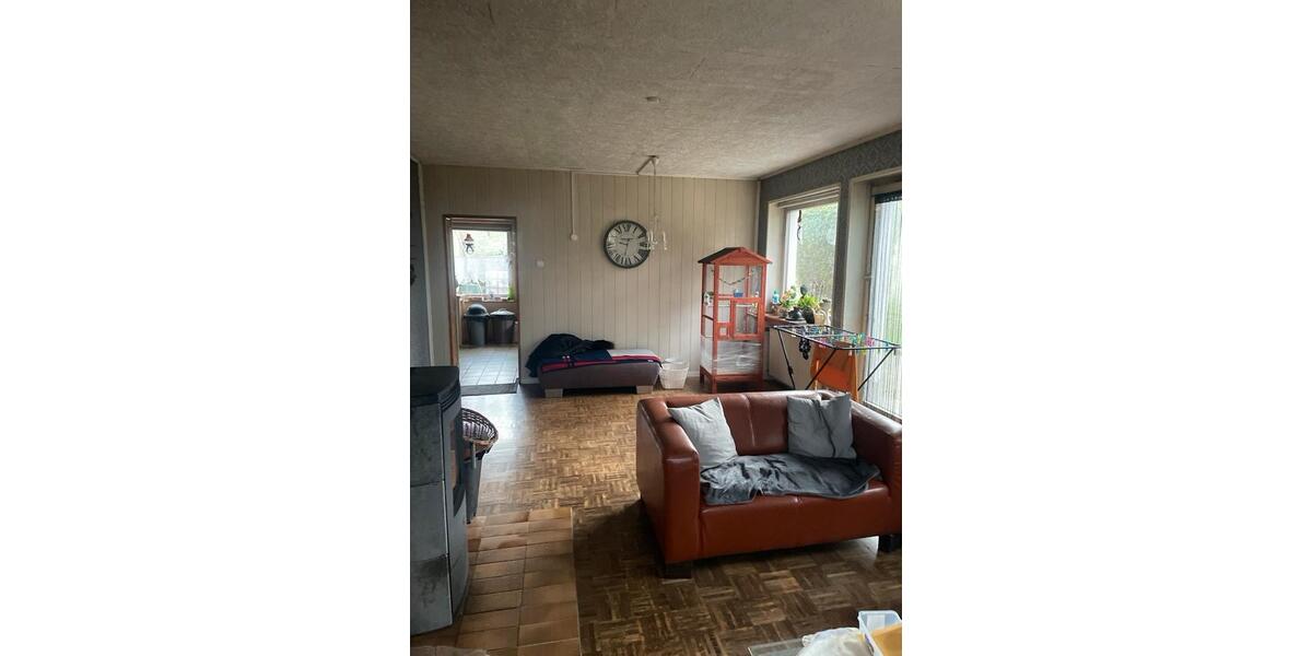 Einfamilienhaus Löhne - 7 Zimmer, 190 m&sup2;, 140.000&euro; | Angebot:25100026