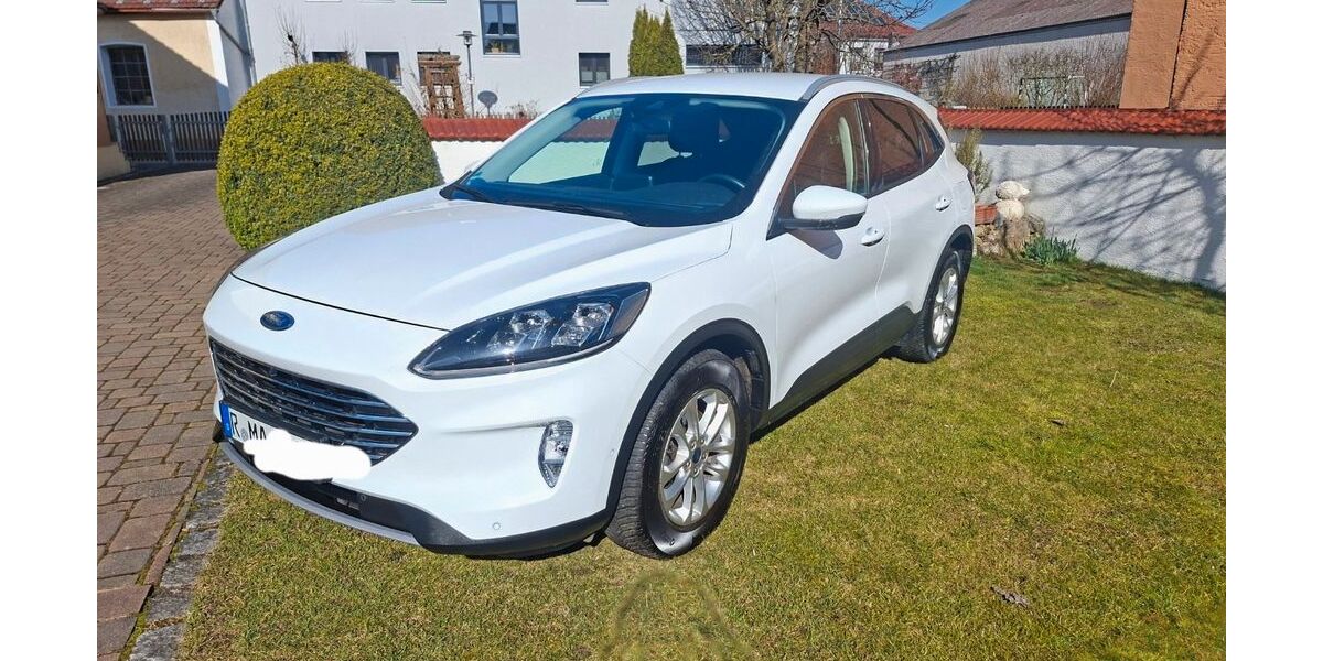 Ford Kuga 53.500 km 21.100 &euro; Pfatter 93102