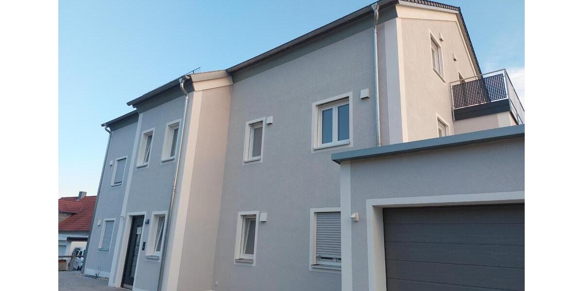 5 Zimmer Wohnung mit TOP Ausstattung und ruhiger Lage zimmer