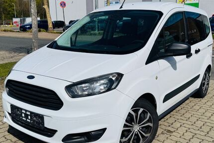 Ford Tourneo Courier 44.000 km 9.650 &euro; Clausthal-Zellerfeld 38678