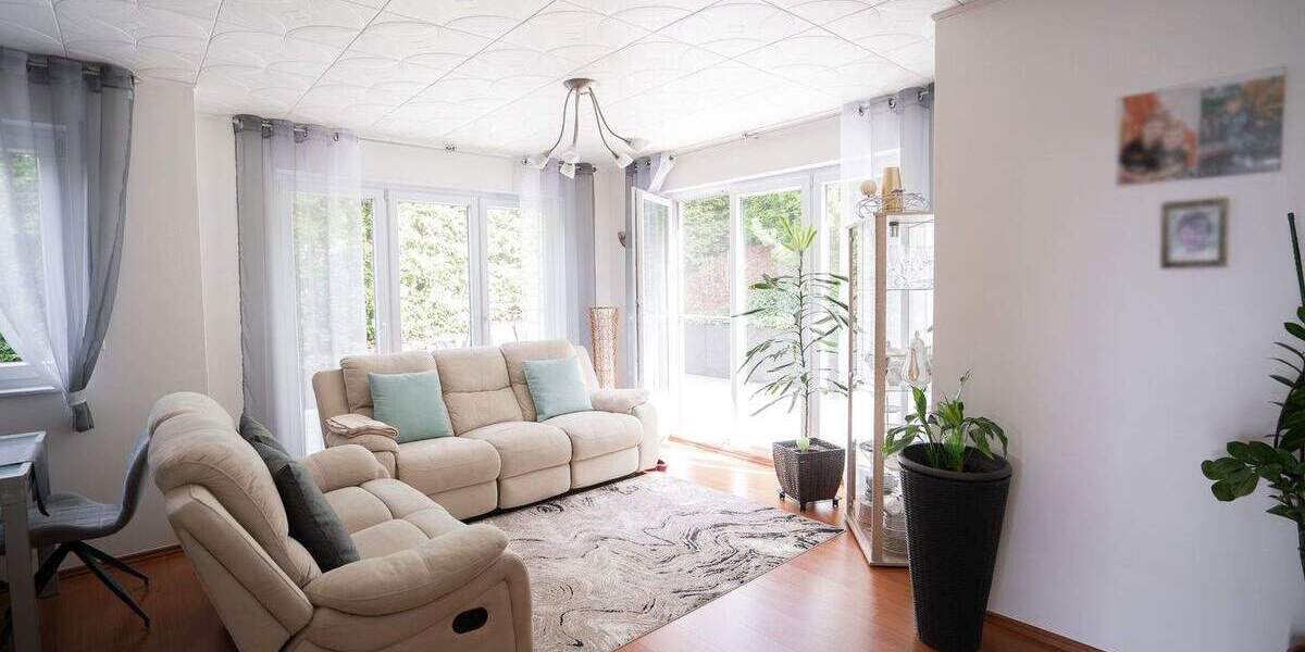 Einfamilienhaus Heustreu - 8 Zimmer, 197 m&sup2;, 489.000&euro; | Angebot:25690293