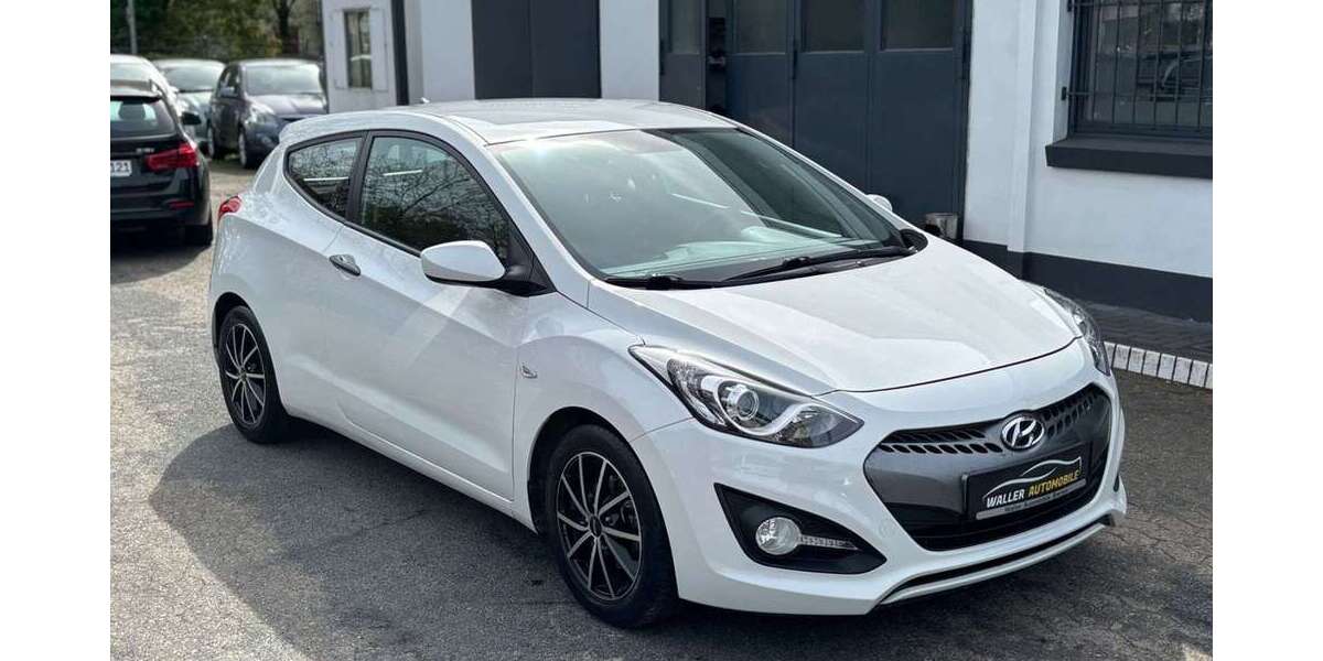 Hyundai i30 90.000 km 6.990 &euro; Bremen 28219