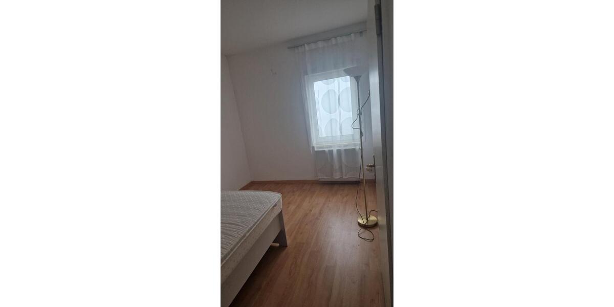 Etagenwohnung Schöneck/Vogtland Vogtland - 4 Zimmer, 100 m&sup2;, 99.000&euro; | Angebot:26785567