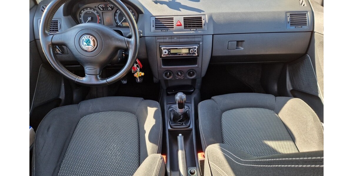 Skoda Fabia 389.000 km 2.000 &euro; Dormagen 41539