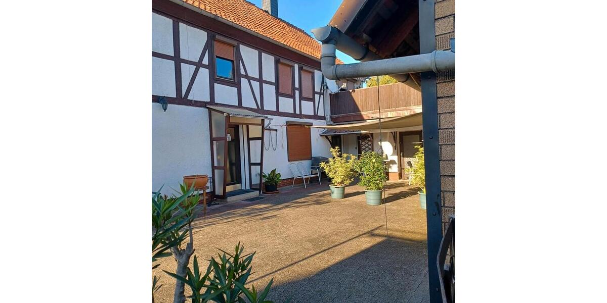 Mehrfamilienhaus, Wohnhaus Königslutter am Elm - 8 Zimmer, 183 m&sup2;, 186.000&euro; | Angebot:26888260