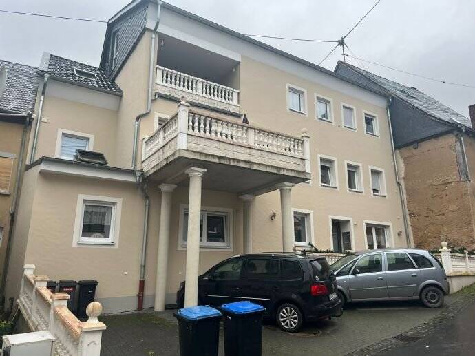 Mehrfamilienhaus sucht neuen Eigentümer zimmer