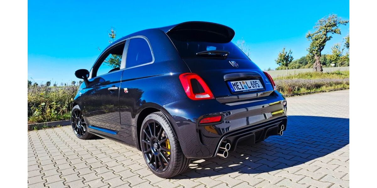 Abarth 695 12.000 km 25.500 &euro; Radebeul 01445
