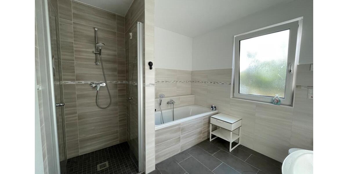 Erdgeschoßwohnung Am Mellensee - 4 Zimmer, 110 m&sup2;, 2.995&euro; | Angebot:26412847