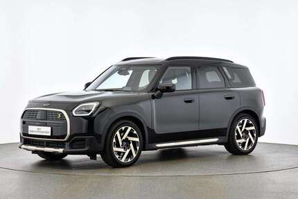 Mini Countryman SE All4 6.379 km 44.512 &euro; München 80788