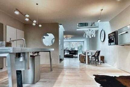 Haus Mannheim Rheinau - 3 Zimmer, 195 m&sup2;, 726.000&euro; | Angebot:24298471