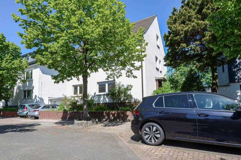 Haus zum Kaufen in Langenfeld-Zentrum 589.000 € 168 m²