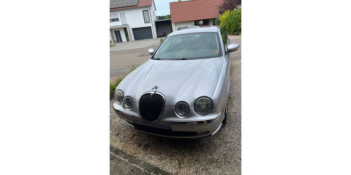 Jaguar S-Type 125.000 km 1.500 &euro; Mainhardt 74535