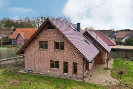 Haus Lähden - 8 Zimmer, 207 m&sup2;, 270.000&euro; | Angebot:26980655