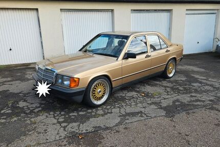 Mercedes-Benz 190 208.000 km 6.695 &euro; Stuttgart 70567