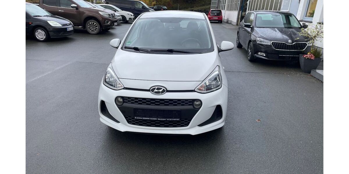 Hyundai i10 86.877 km 9.390 &euro; Schmallenberg 57392