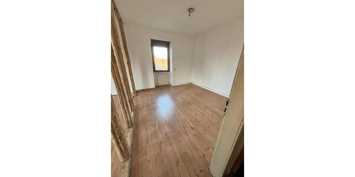 Einfamilienhaus Polch - 5 Zimmer, 240 m&sup2;, 2.600&euro; | Angebot:25976514