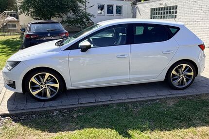 Seat Leon 250.000 km 6.600 &euro; Löhne 32584