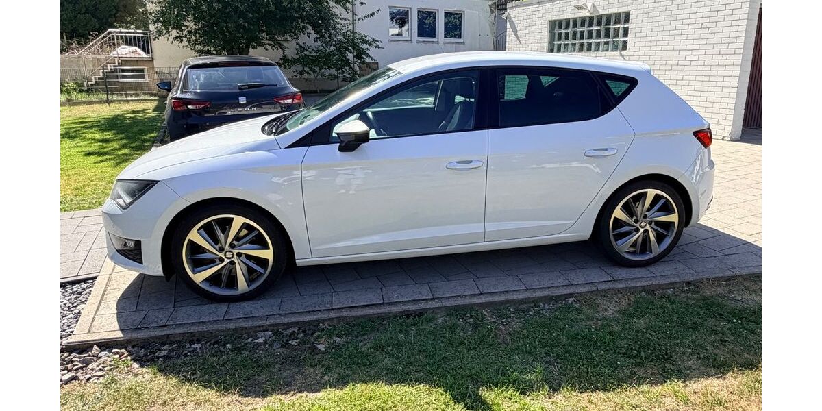 Seat Leon 250.000 km 6.600 &euro; Löhne 32584