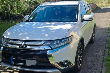 Mitsubishi Outlander 164.000 km 13.500 € Rüdesheim 65385
