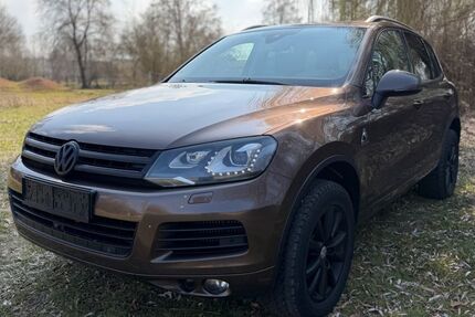VW Touareg 248.000 km 13.500 &euro; Seega 99707
