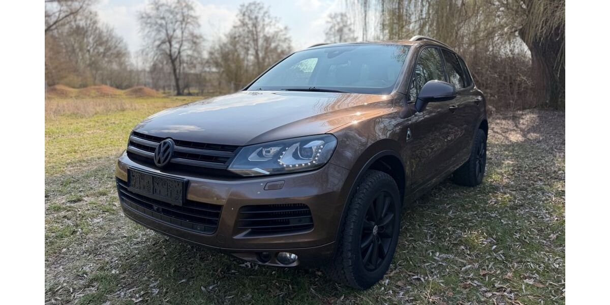 VW Touareg 248.000 km 13.500 &euro; Seega 99707