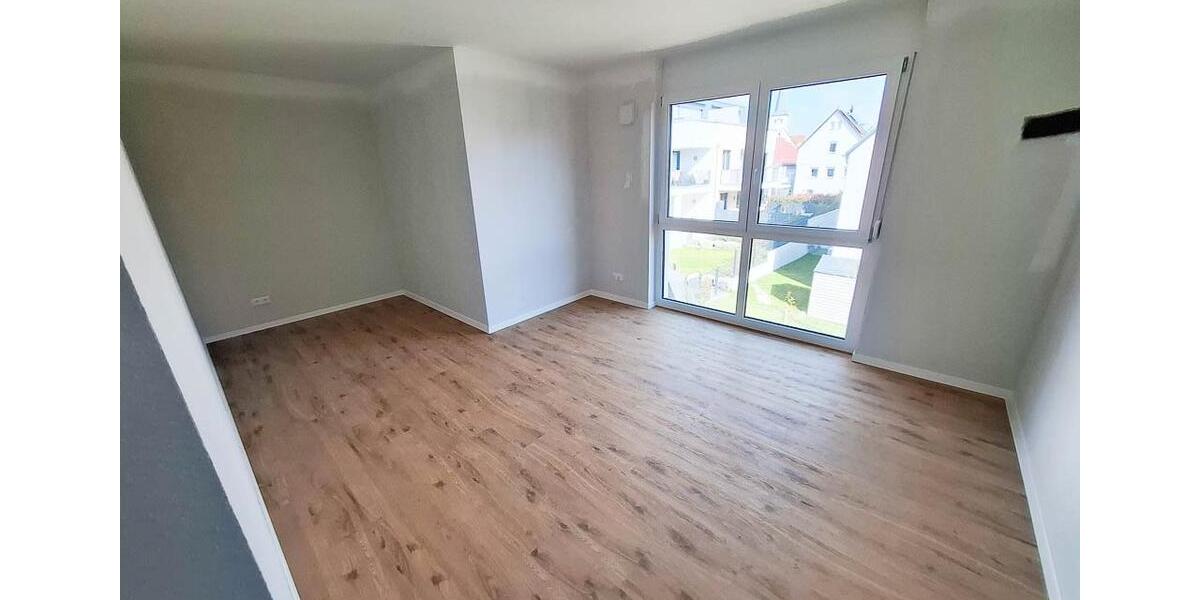 Etagenwohnung Leonberg - 3.5 Zimmer, 90 m&sup2;, 1.590&euro; | Angebot:26316432