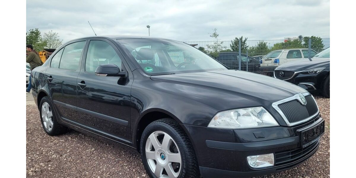 Skoda Octavia 149.000 km 2.999 &euro; Mittenwalde 15749