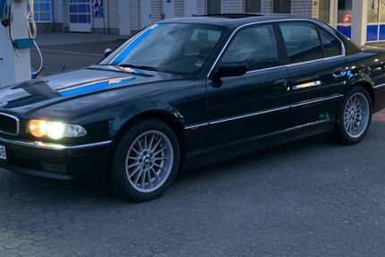 BMW 728 315.000 km 6.499 &euro; Blomberg 32825