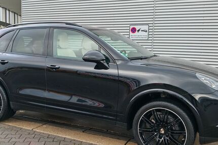 Porsche Cayenne 181.000 km 33.500 &euro; Nürnberg 90427