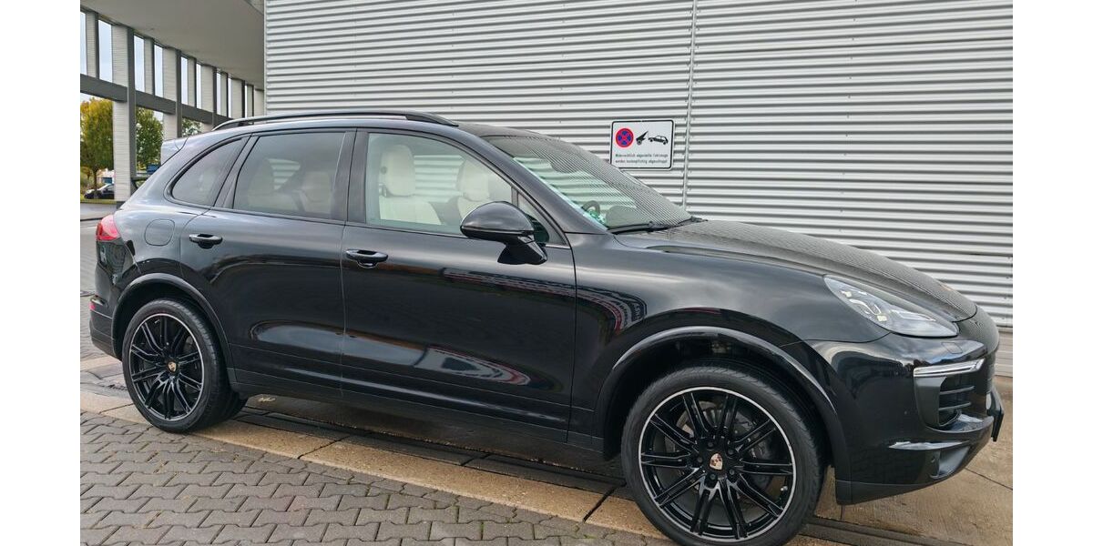 Porsche Cayenne 181.000 km 33.500 &euro; Nürnberg 90427