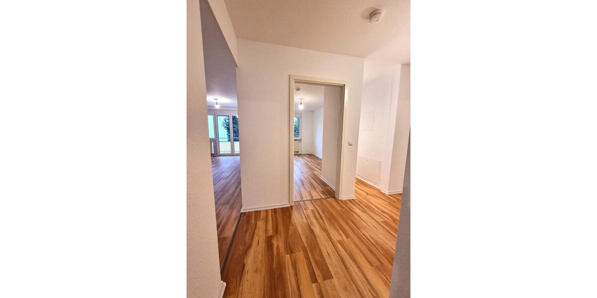 Etagenwohnung Bretten - 3 Zimmer, 83 m&sup2;, 980&euro; | Angebot:26677147