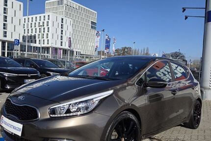 Kia ceed / Ceed 96.705 km 8.399 &euro; Wolfsburg 38446