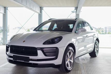 Porsche Macan 33.000 km 66.880 € Friedrichshafen 88045