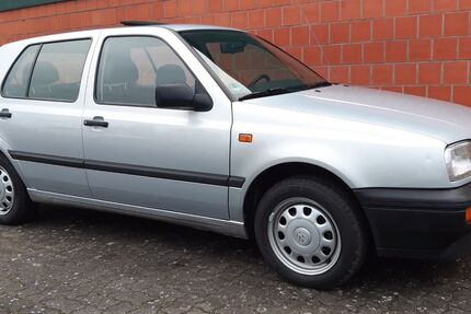 VW Golf 63.000 km 4.950 &euro; Karlshöfen 27442