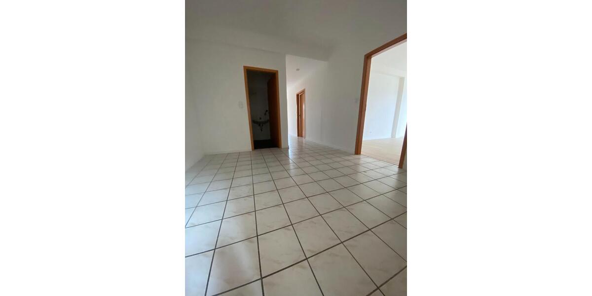 Etagenwohnung Eschwege - 3 Zimmer, 105 m&sup2;, 725&euro; | Angebot:26385795