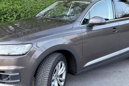 Audi Q7 77.000 km 35.999 &euro; München 81737