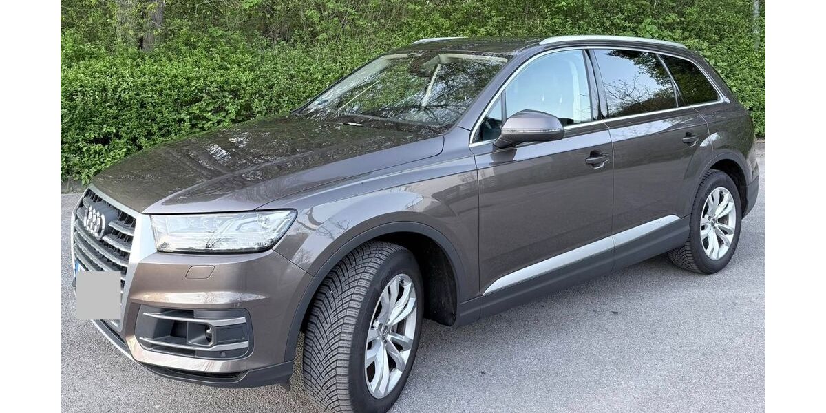 Audi Q7 77.000 km 35.999 &euro; München 81737