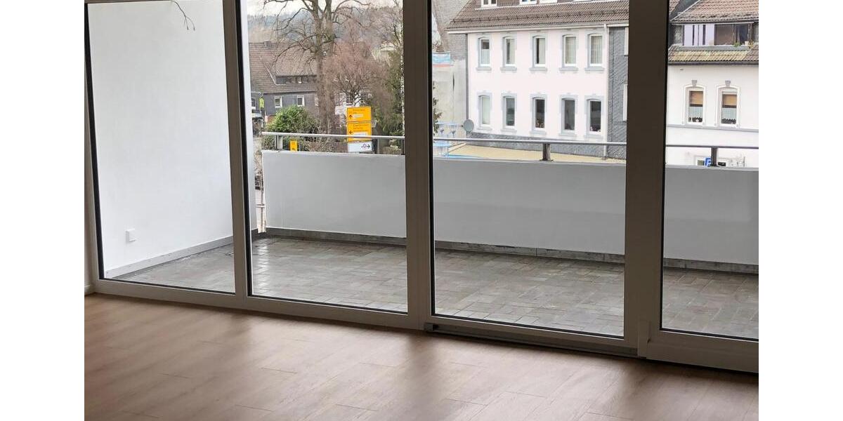 Etagenwohnung Marienheide - 2.5 Zimmer, 91 m&sup2;, 1.244&euro; | Angebot:25361894