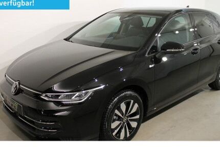 VW Golf 4.000 km 33.196 &euro; Olching 82140